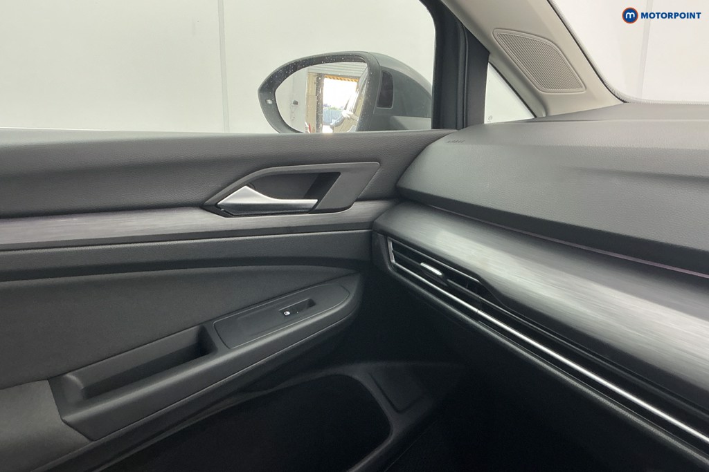 Volkswagen Golf Style Automatic Petrol Hatchback - Stock Number (1593405) - 18th supplementary image
