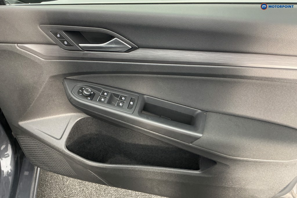 Volkswagen Golf Style Automatic Petrol Hatchback - Stock Number (1593405) - 22nd supplementary image