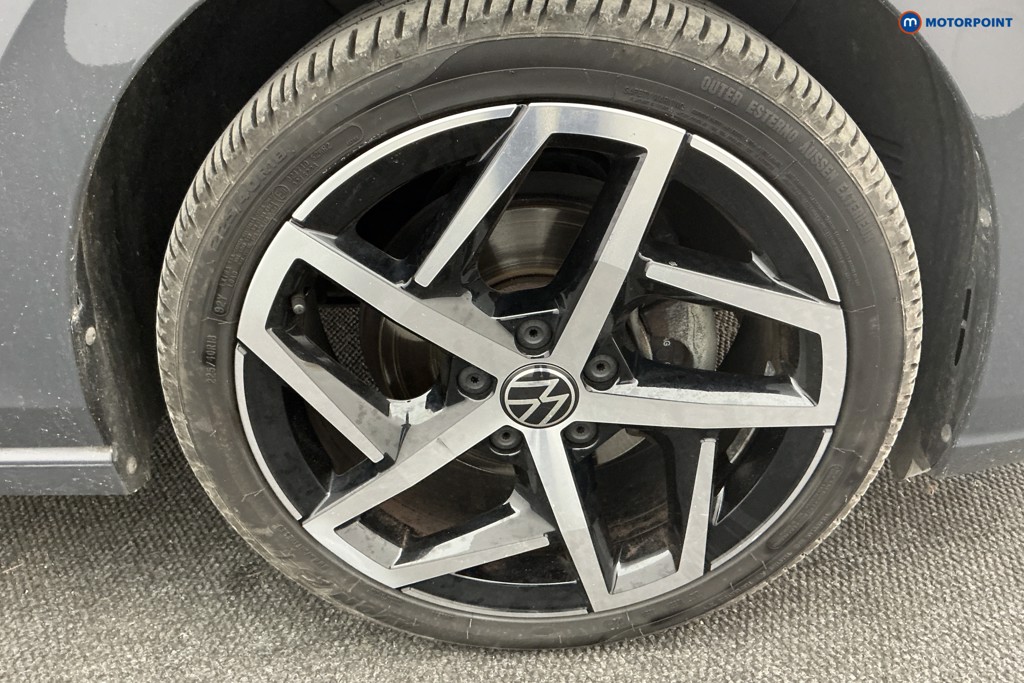 Volkswagen Golf Style Automatic Petrol Hatchback - Stock Number (1593405) - 34th supplementary image