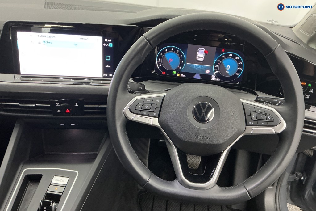 Volkswagen Golf Style Automatic Petrol Hatchback - Stock Number (1593405) - 1st supplementary image