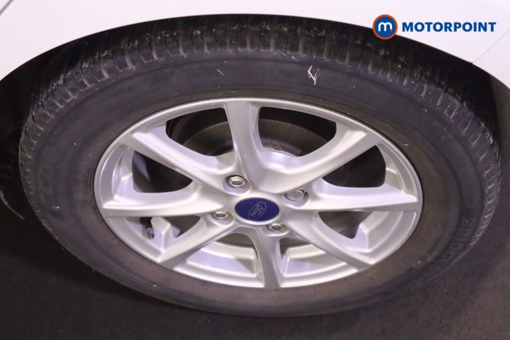 Ford Fiesta Zetec Manual Petrol Hatchback - Stock Number (1593502) - 9th supplementary image