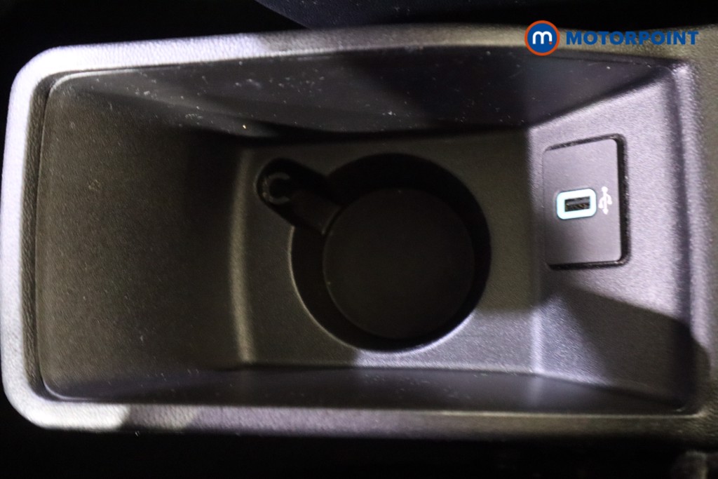 Ford Fiesta Zetec Manual Petrol Hatchback - Stock Number (1593502) - 24th supplementary image