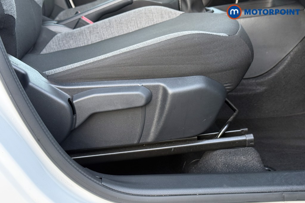 Toyota Aygo X Pure Manual Petrol Hatchback - Stock Number (1593520) - 18th supplementary image