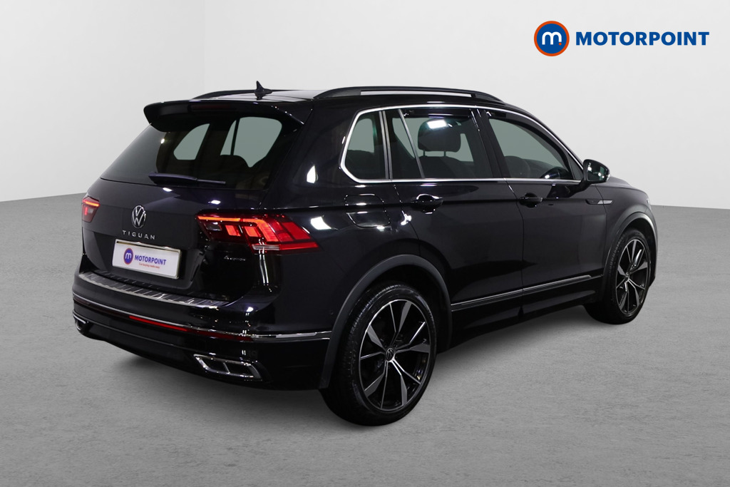 Volkswagen Tiguan R-Line Automatic Diesel SUV - Stock Number (1593537) - Drivers side rear corner