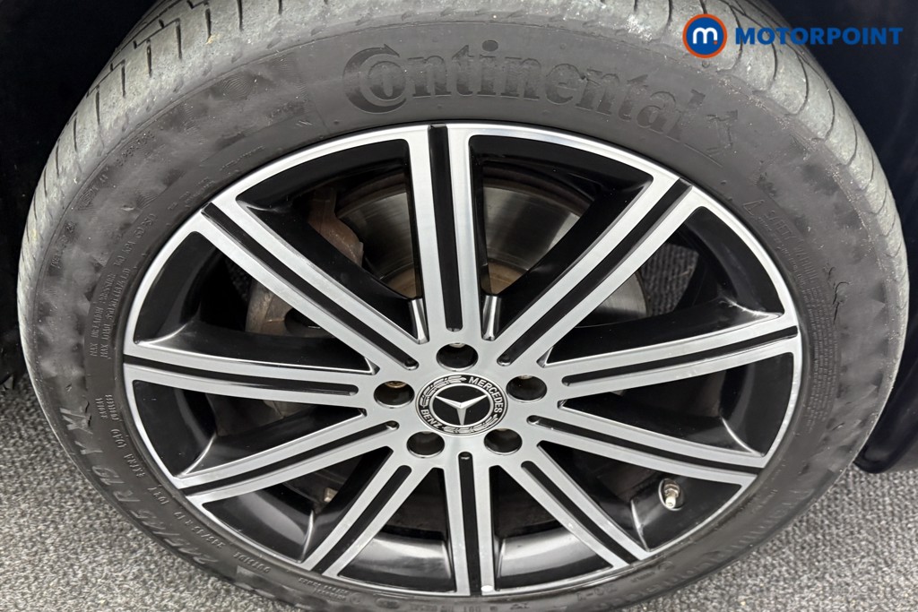 Mercedes-Benz V Class Premium Automatic Diesel People Carrier - Stock Number (1594000) - 35th supplementary image