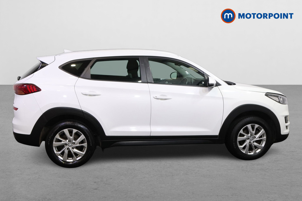 Hyundai Tucson Se Nav Manual Petrol SUV - Stock Number (1594048) - Drivers side