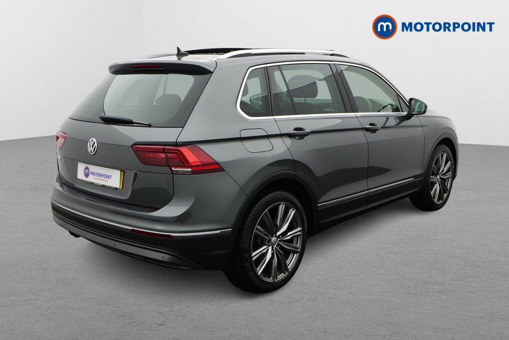 Volkswagen Tiguan SEL Automatic Petrol SUV - Stock Number (1594341) - Drivers side rear corner