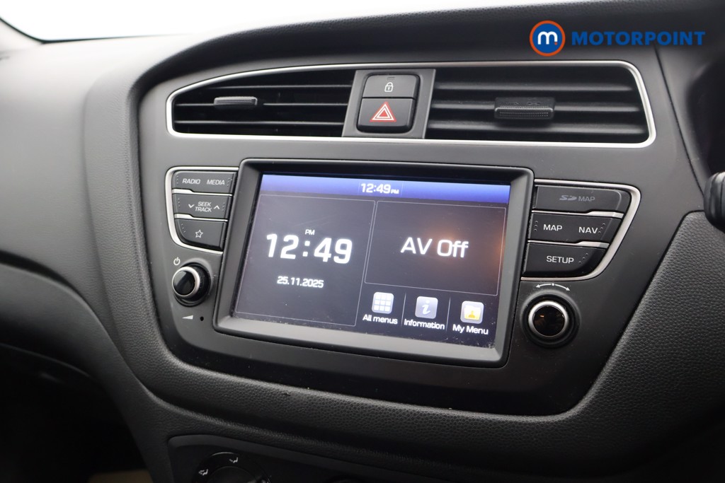 Hyundai I20 Play Manual Petrol Hatchback - Stock Number (1594372) - 5th supplementary image