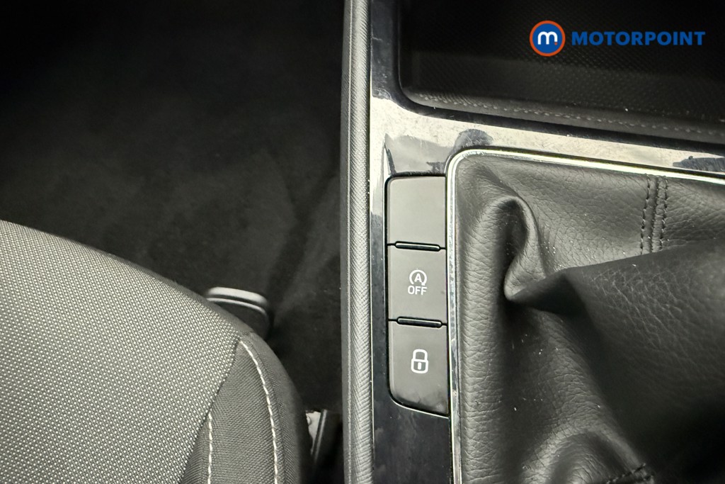 Skoda Fabia Colour Edition Manual Petrol Hatchback - Stock Number (1594499) - 15th supplementary image