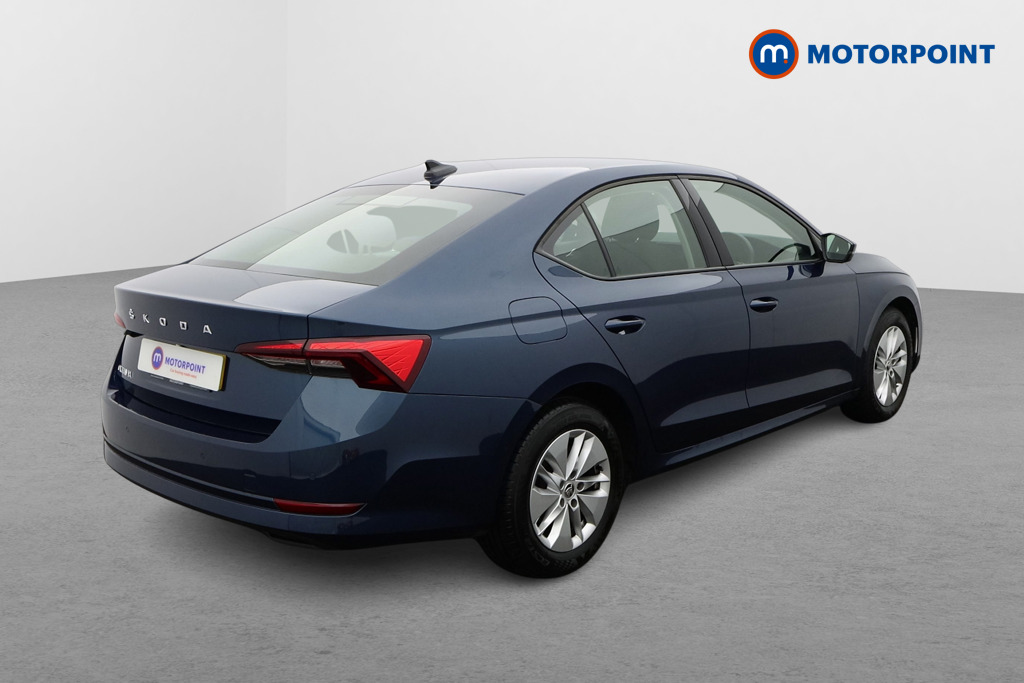 Skoda Octavia SE Manual Petrol Hatchback - Stock Number (1594943) - Drivers side rear corner