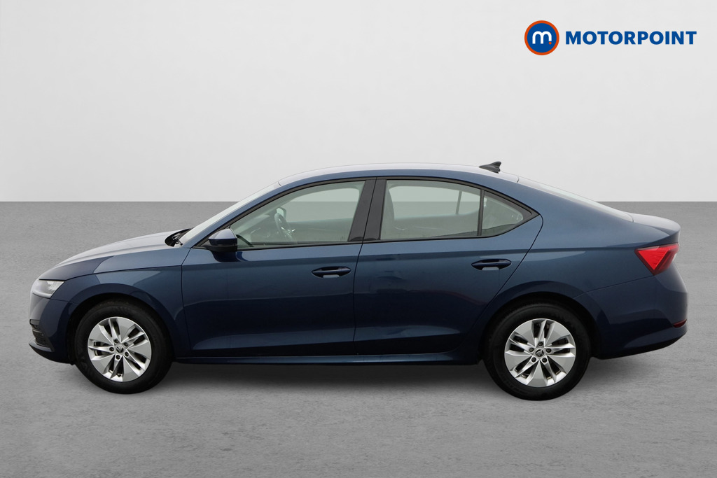 Skoda Octavia SE Manual Petrol Hatchback - Stock Number (1594943) - Passenger side