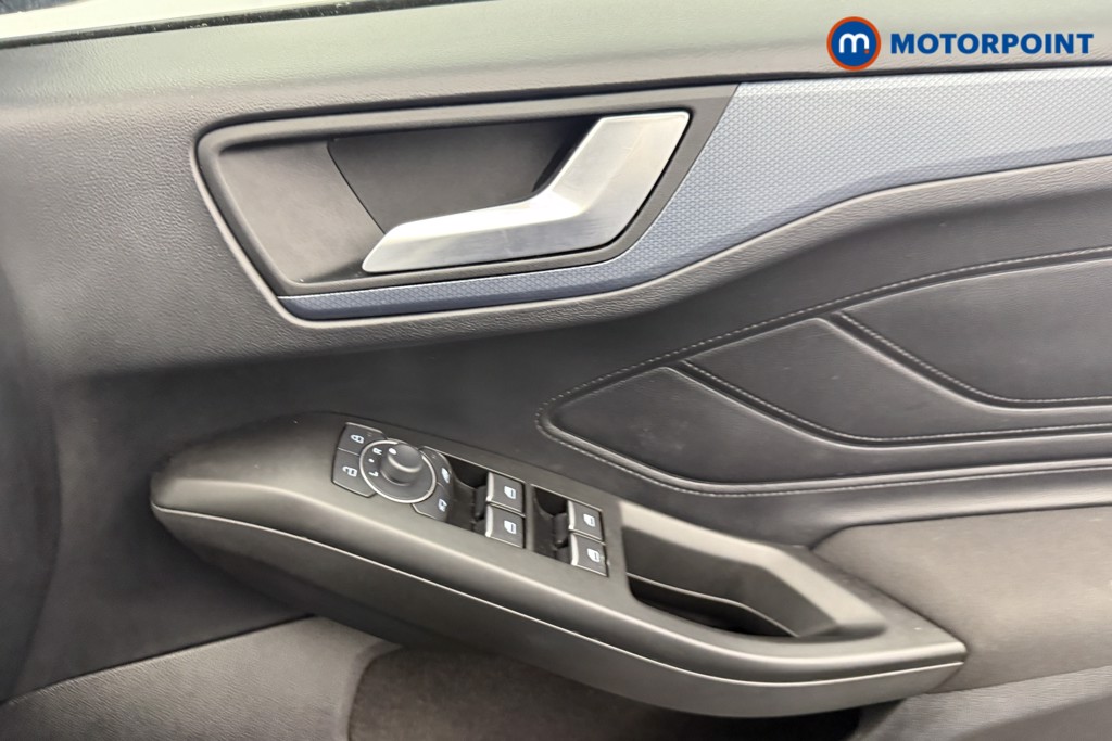 Ford Focus Active Manual Petrol Estate - Stock Number (1595086) - 15th supplementary image