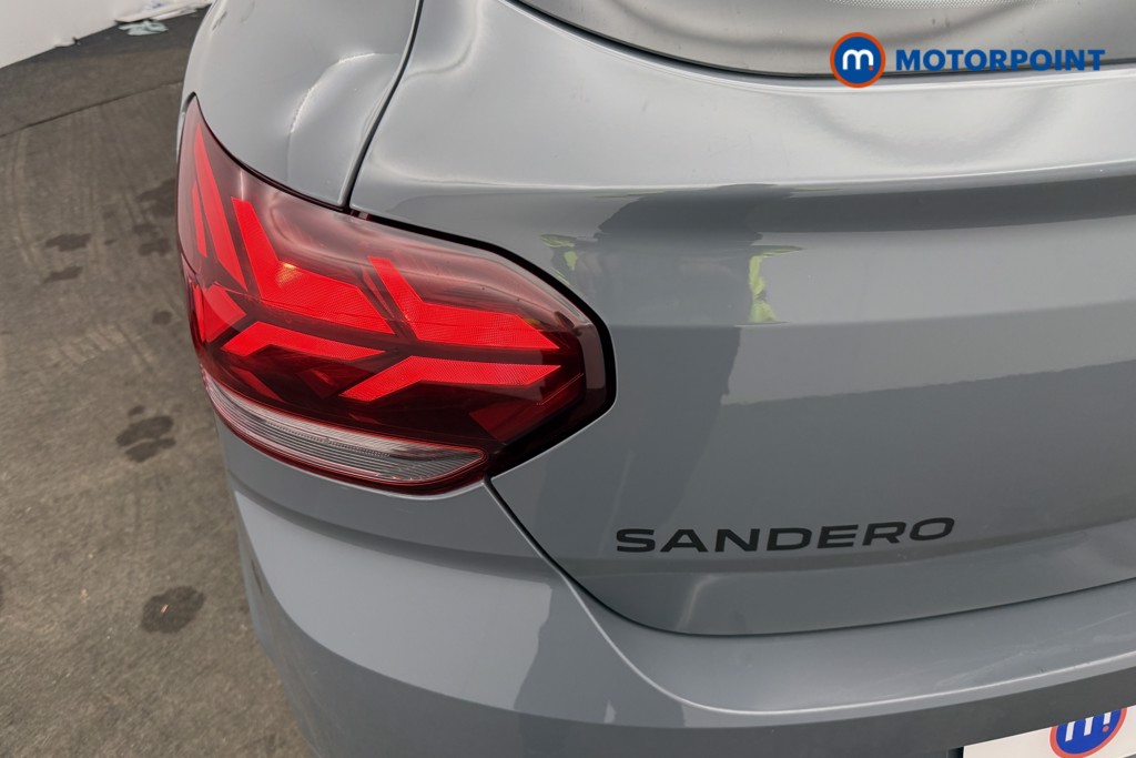 Dacia Sandero Expression Manual Petrol Hatchback - Stock Number (1595097) - 8th supplementary image