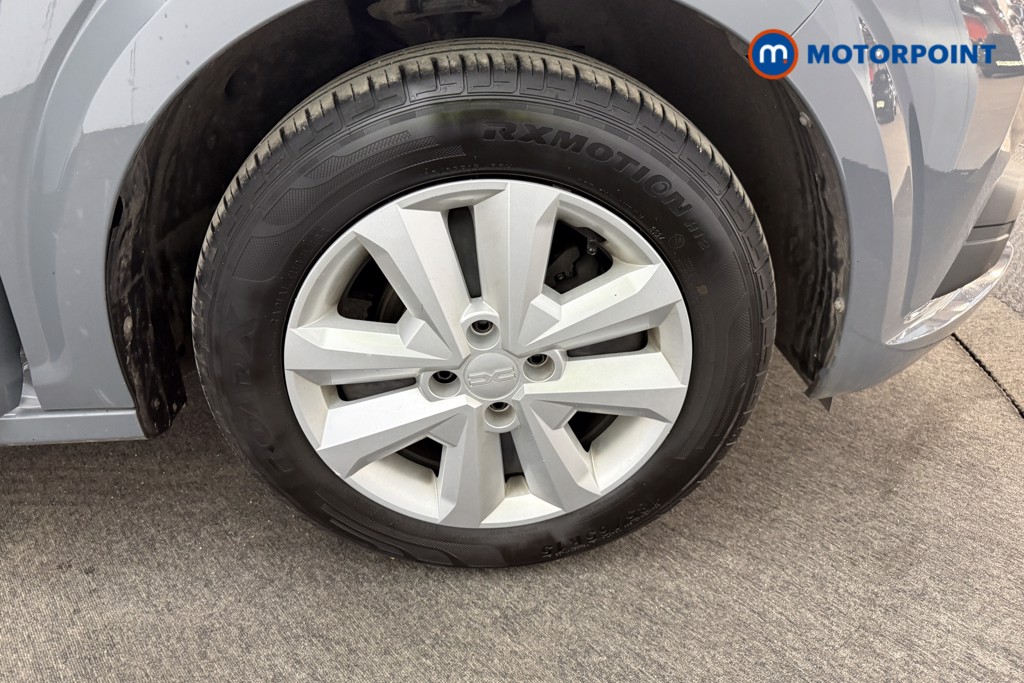 Dacia Sandero Expression Manual Petrol Hatchback - Stock Number (1595097) - 34th supplementary image