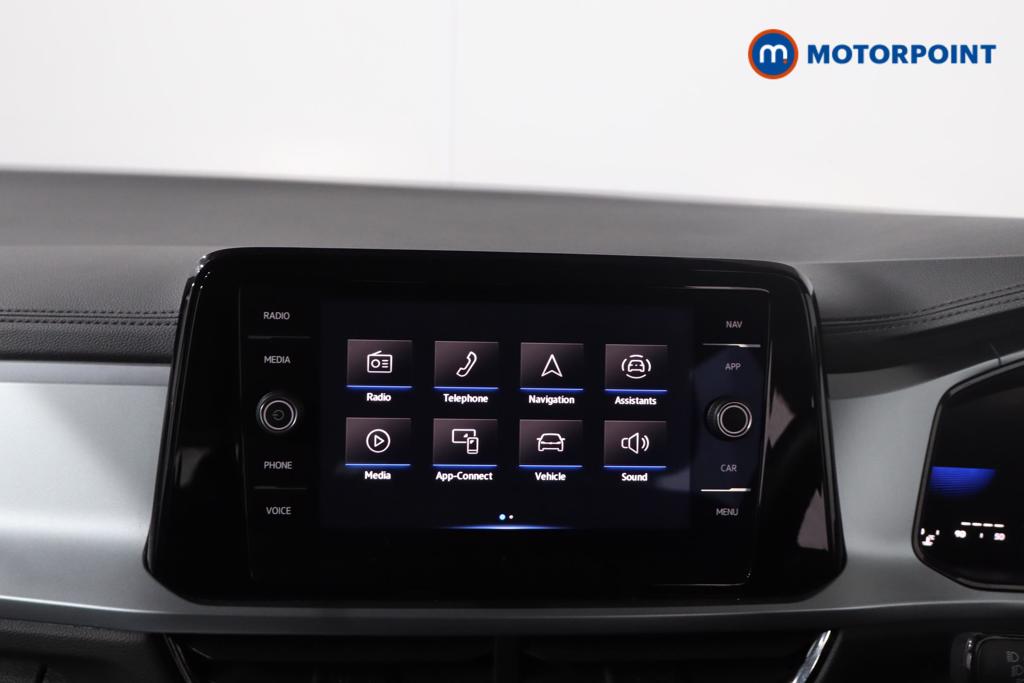 Volkswagen T-Roc Life Manual Petrol SUV - Stock Number (1595158) - 2nd supplementary image