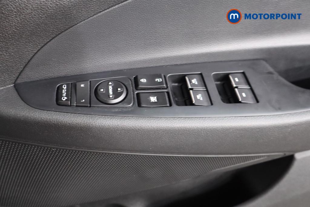 Hyundai Tucson Se Nav Manual Petrol SUV - Stock Number (1595386) - 9th supplementary image