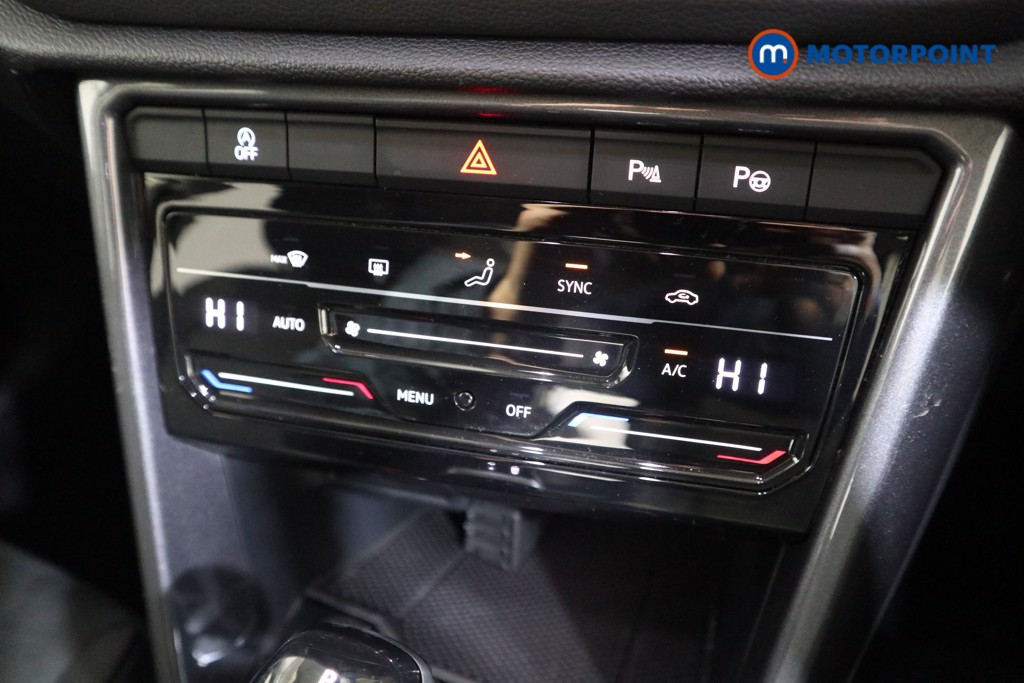 Volkswagen T-Roc Style Automatic Petrol SUV - Stock Number (1595440) - 7th supplementary image