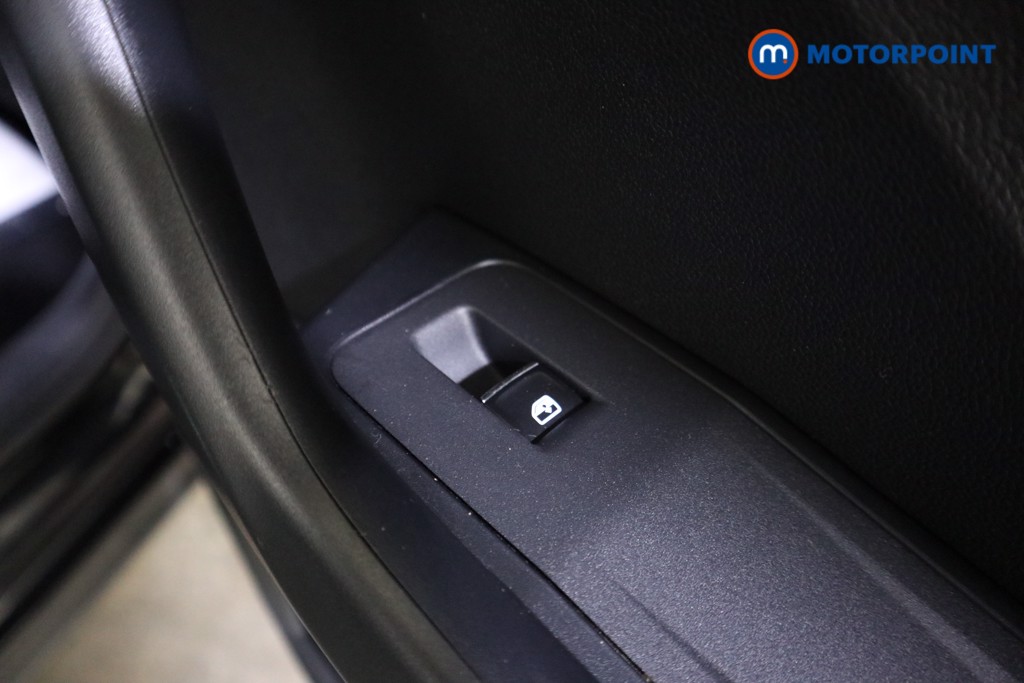 Volkswagen T-Roc Style Automatic Petrol SUV - Stock Number (1595440) - 17th supplementary image