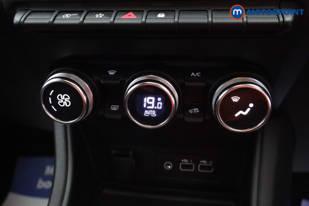 Renault Captur Techno Manual Petrol SUV - Stock Number (1595583) - 6th supplementary image