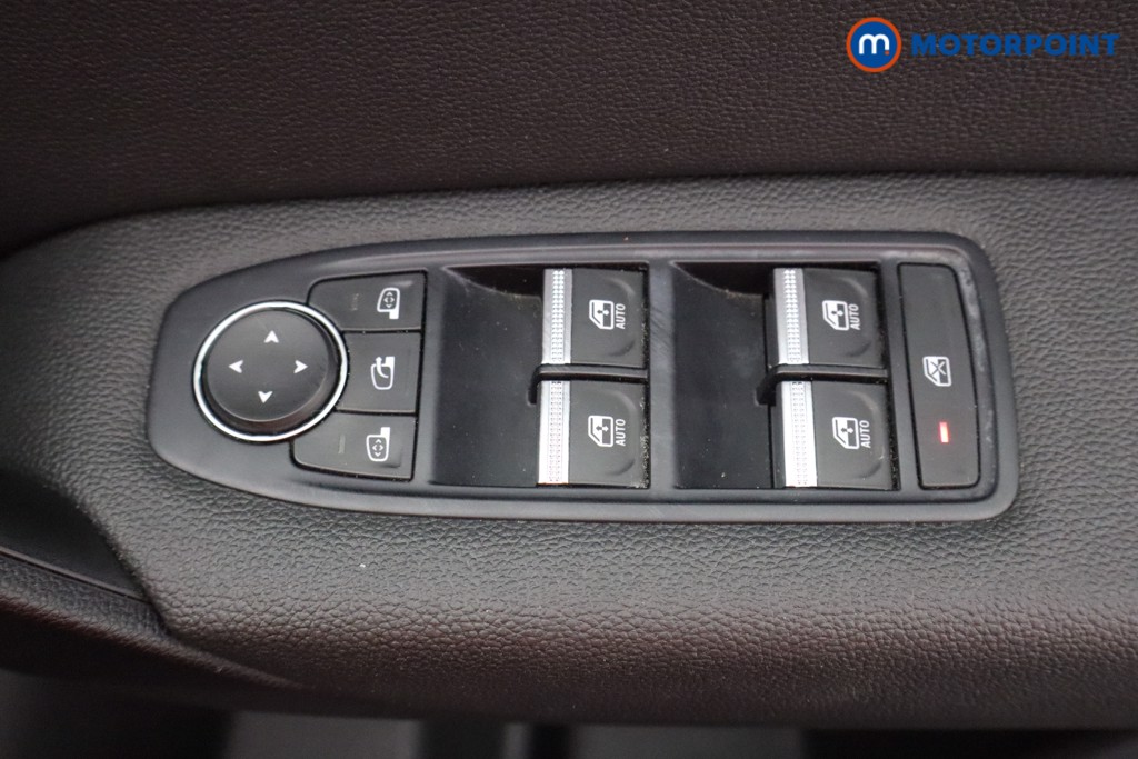 Renault Captur Techno Manual Petrol SUV - Stock Number (1595583) - 9th supplementary image