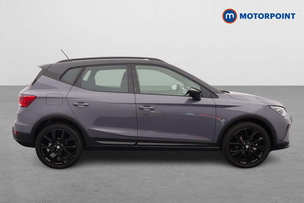 Seat Arona Fr Black Edition Automatic Petrol SUV - Stock Number (1595724) - Drivers side