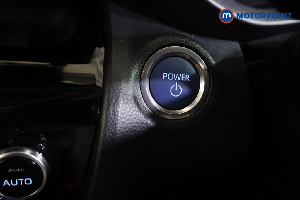 Toyota Yaris Cross Excel Automatic Petrol-Electric Hybrid Estate - Stock Number (1595954) - 6th supplementary image