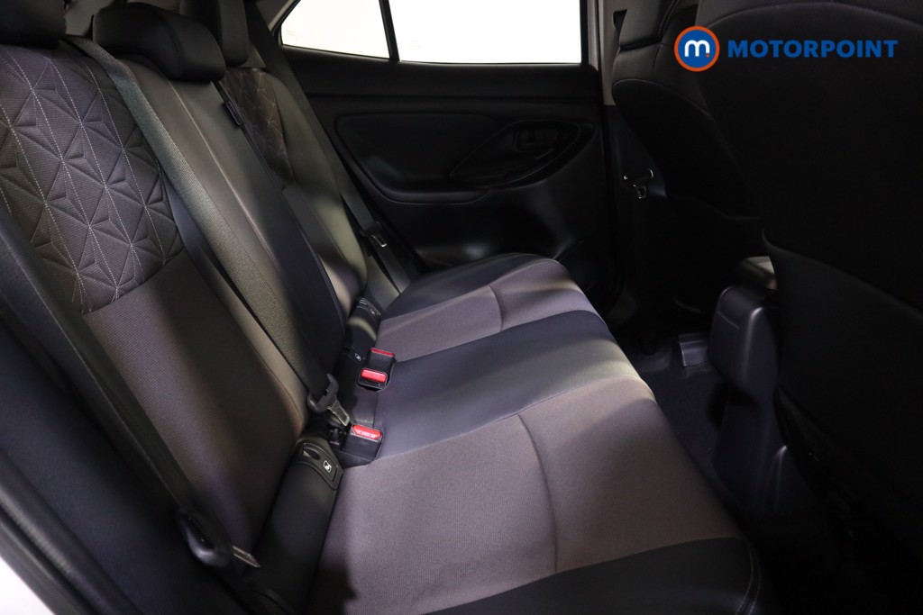 Toyota Yaris Cross Excel Automatic Petrol-Electric Hybrid Estate - Stock Number (1595954) - 16th supplementary image