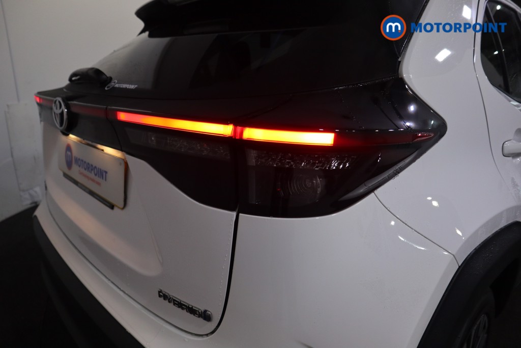 Toyota Yaris Cross Excel Automatic Petrol-Electric Hybrid Estate - Stock Number (1595954) - 27th supplementary image