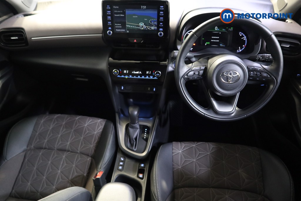 Toyota Yaris Cross Excel Automatic Petrol-Electric Hybrid Estate - Stock Number (1595954) - 1st supplementary image