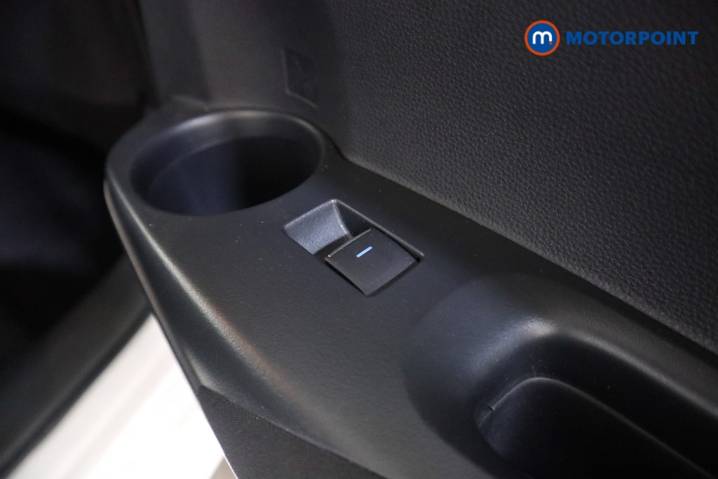 Toyota Corolla Icon Tech Automatic Petrol-Electric Hybrid Hatchback - Stock Number (1596290) - 17th supplementary image