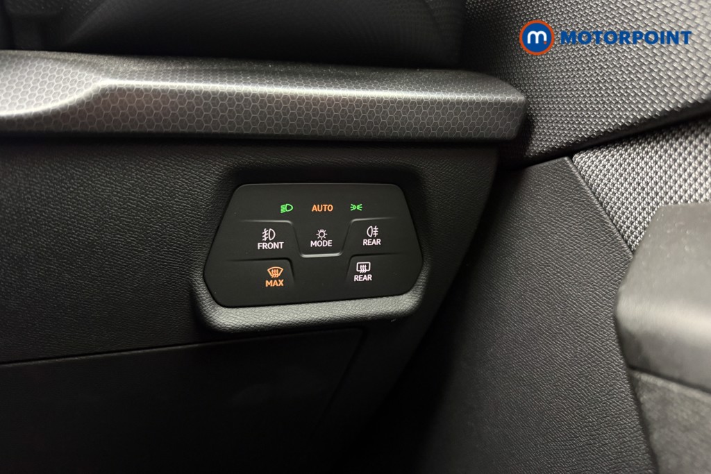 Seat Leon Se Dynamic Manual Petrol Hatchback - Stock Number (1596401) - 16th supplementary image