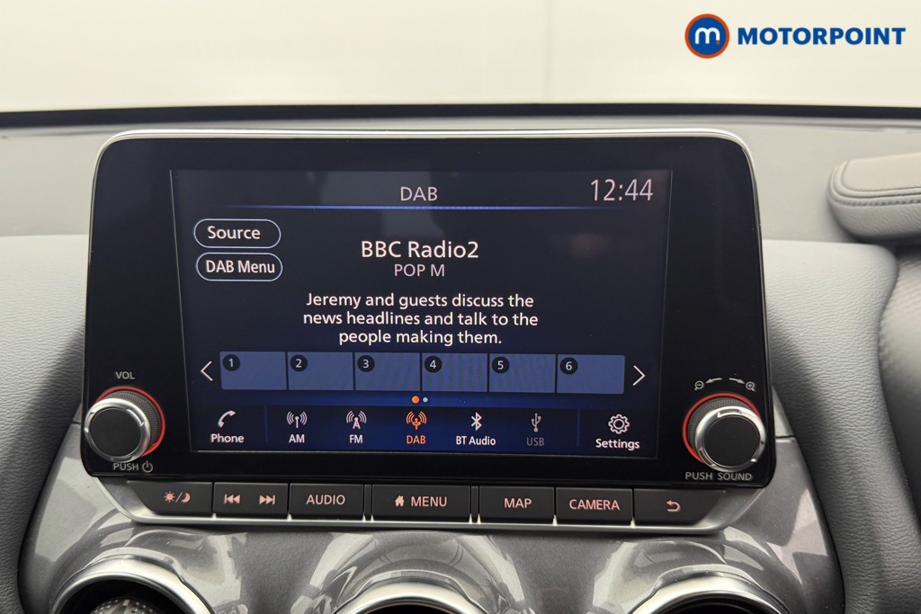 Nissan Juke Tekna Manual Petrol SUV - Stock Number (1596503) - 7th supplementary image