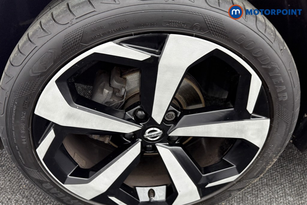 Nissan Juke Tekna Manual Petrol SUV - Stock Number (1596503) - 30th supplementary image