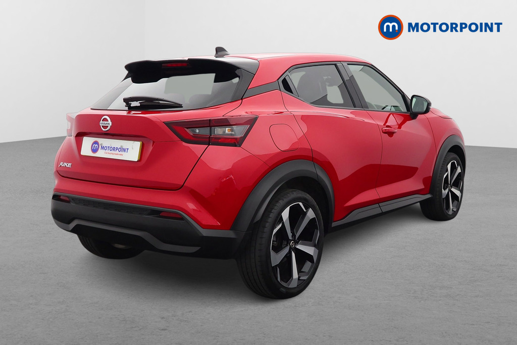 Nissan Juke Tekna Manual Petrol SUV - Stock Number (1596503) - Drivers side rear corner