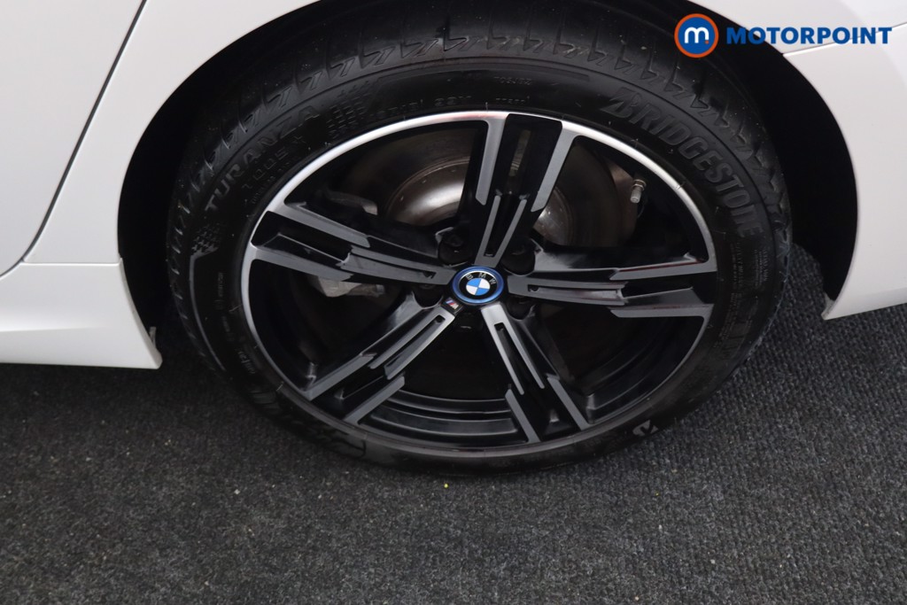 BMW 3 Series M Sport Automatic Petrol Plug-In Hybrid Saloon - Stock Number (1596636) - 21st supplementary image