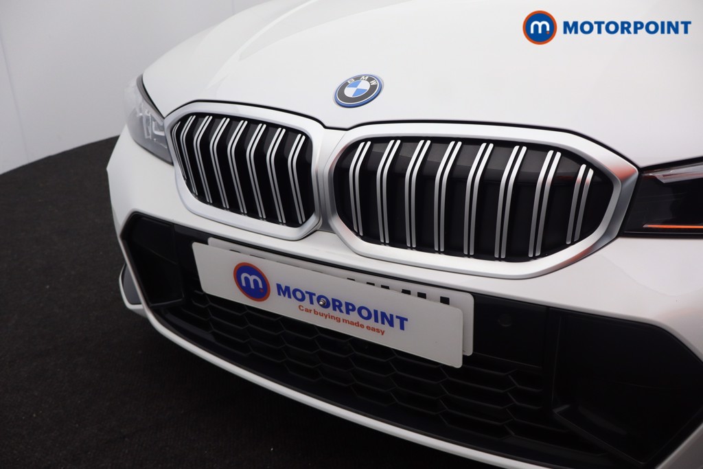 BMW 3 Series M Sport Automatic Petrol Plug-In Hybrid Saloon - Stock Number (1596636) - 34th supplementary image