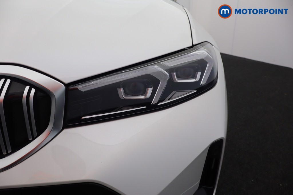 BMW 3 Series M Sport Automatic Petrol Plug-In Hybrid Saloon - Stock Number (1596636) - 35th supplementary image