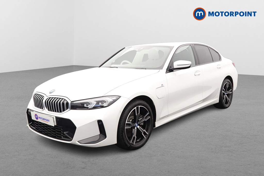 BMW 3 Series M Sport Automatic Petrol Plug-In Hybrid Saloon - Stock Number (1596636) - Passenger side front corner