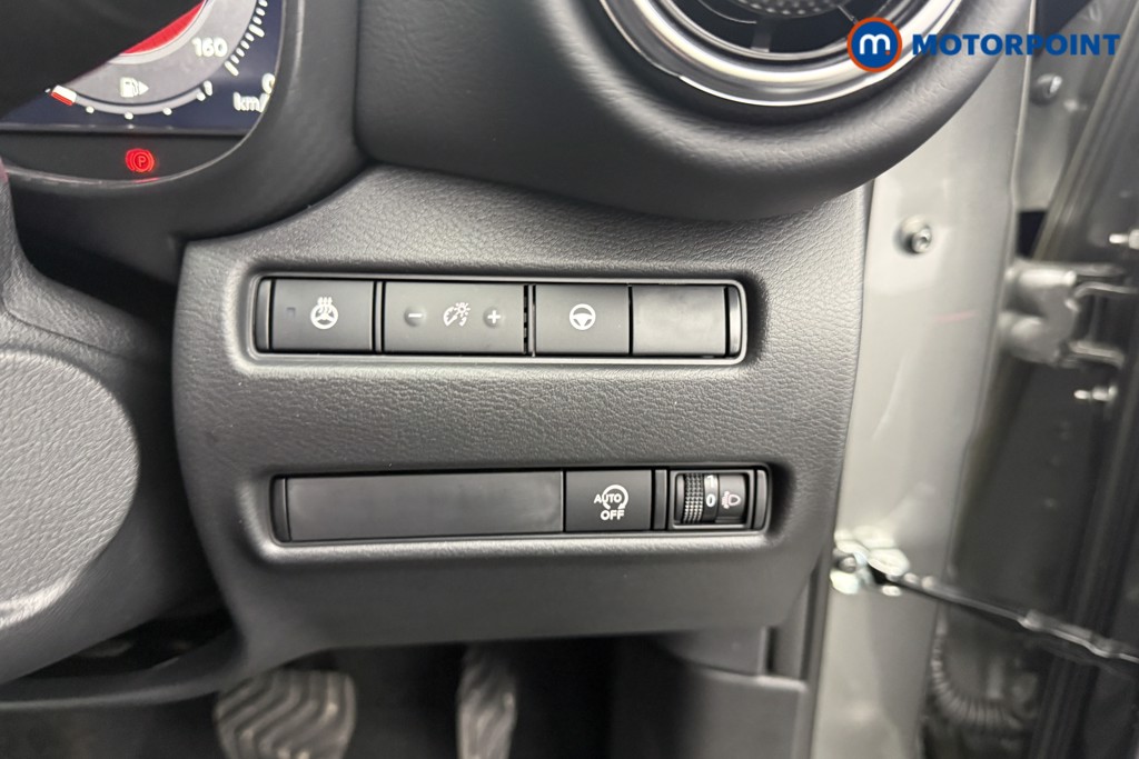 Nissan Juke Tekna Automatic Petrol SUV - Stock Number (1596663) - 14th supplementary image