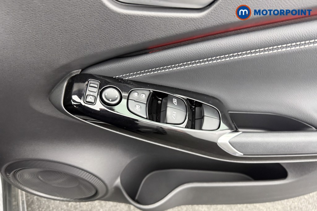 Nissan Juke Tekna Automatic Petrol SUV - Stock Number (1596663) - 15th supplementary image