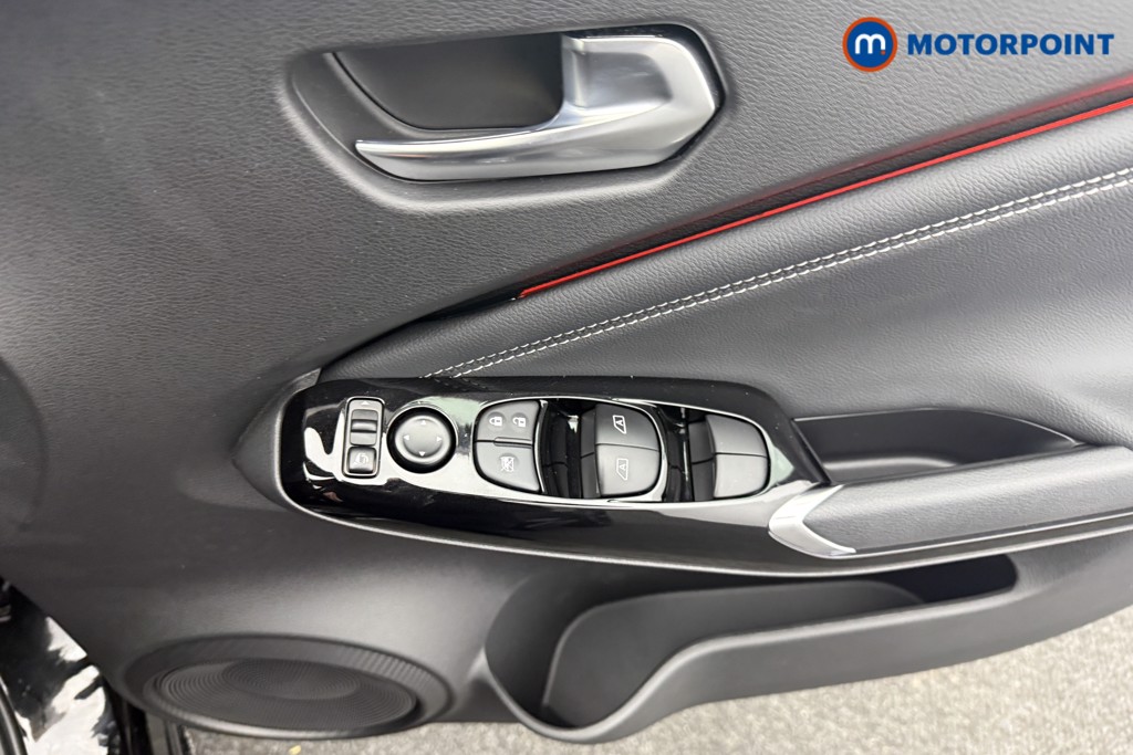 Nissan Juke Tekna Automatic Petrol SUV - Stock Number (1596667) - 17th supplementary image