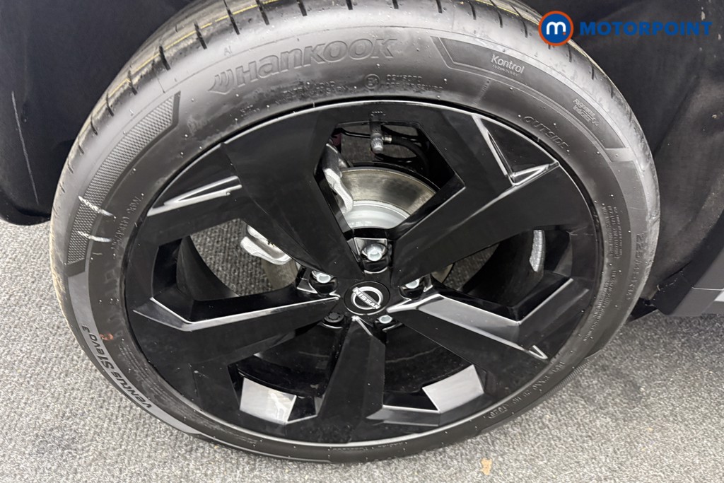 Nissan Juke Tekna Automatic Petrol SUV - Stock Number (1596667) - 32nd supplementary image