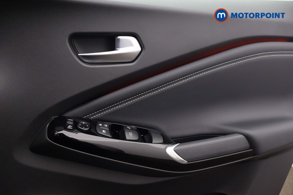 Nissan Juke Tekna Automatic Petrol SUV - Stock Number (1596669) - 10th supplementary image