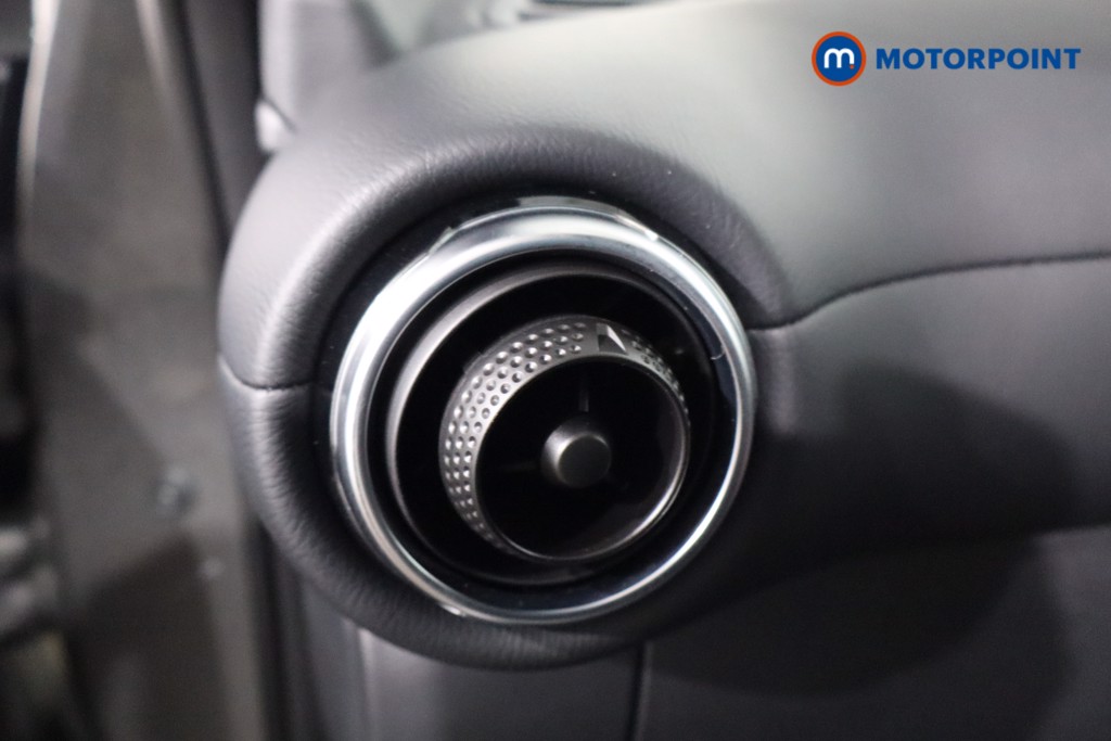 Nissan Juke Tekna Automatic Petrol SUV - Stock Number (1596684) - 31st supplementary image