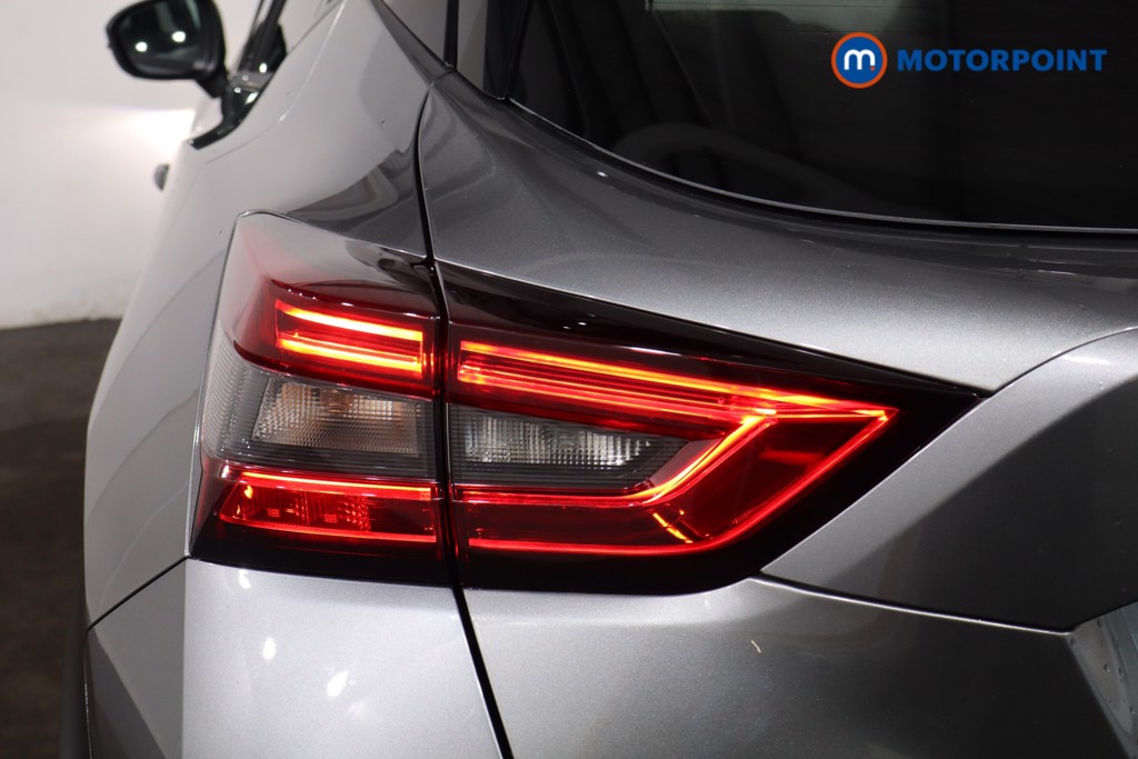 Nissan Juke Tekna Automatic Petrol SUV - Stock Number (1596684) - 32nd supplementary image