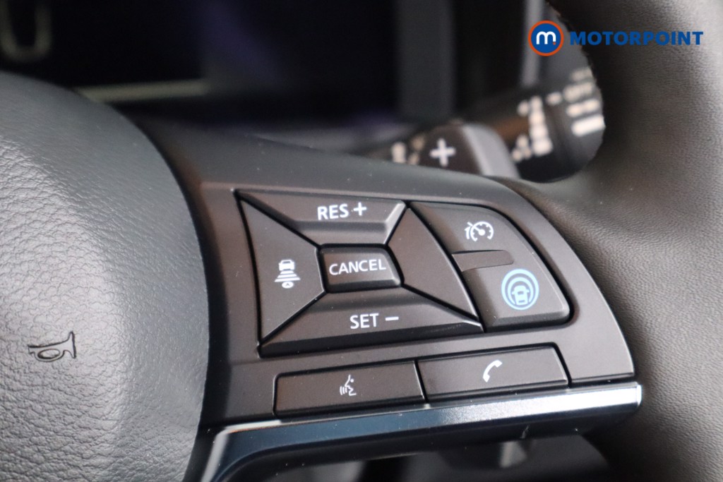 Nissan Juke Tekna Automatic Petrol SUV - Stock Number (1596691) - 8th supplementary image