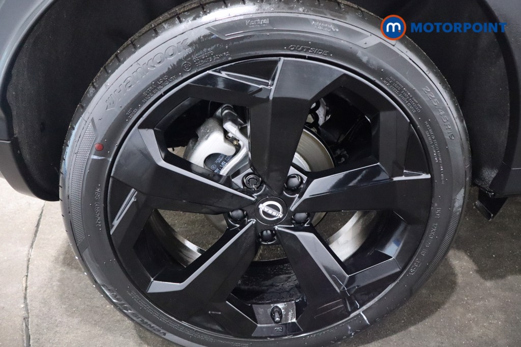 Nissan Juke Tekna Automatic Petrol SUV - Stock Number (1596692) - 9th supplementary image