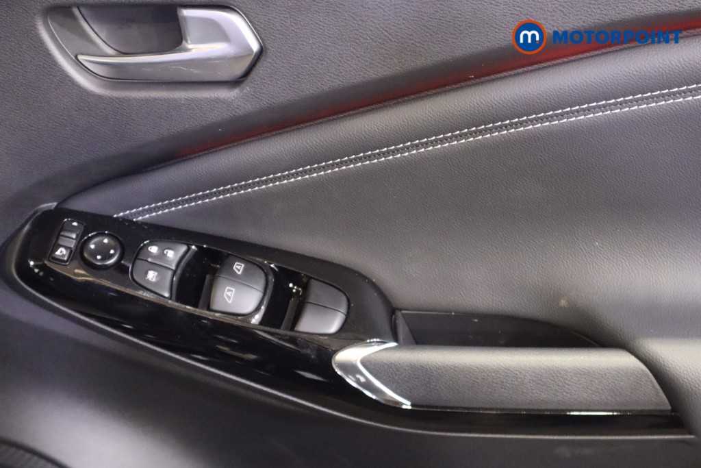 Nissan Juke Tekna Automatic Petrol SUV - Stock Number (1596704) - 14th supplementary image