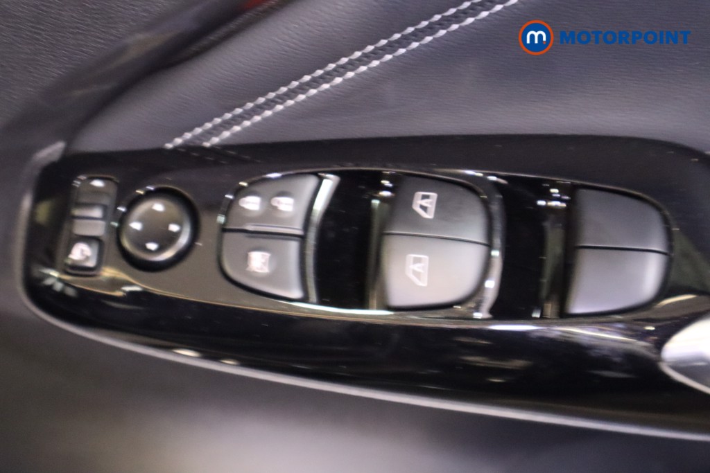 Nissan Juke Tekna Automatic Petrol SUV - Stock Number (1596704) - 15th supplementary image