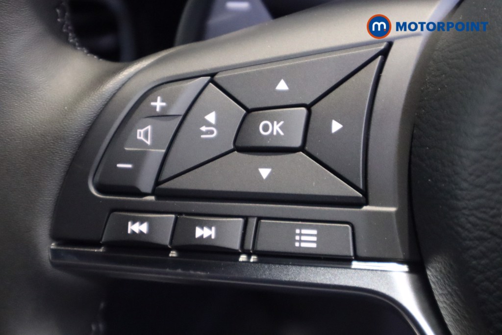 Nissan Juke Tekna Automatic Petrol SUV - Stock Number (1596704) - 17th supplementary image